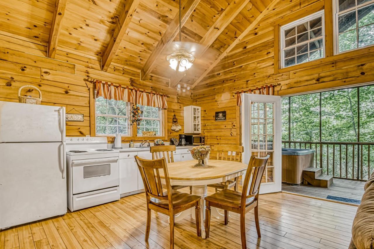 The Hideaway Villa Sautee Nacoochee Exterior photo